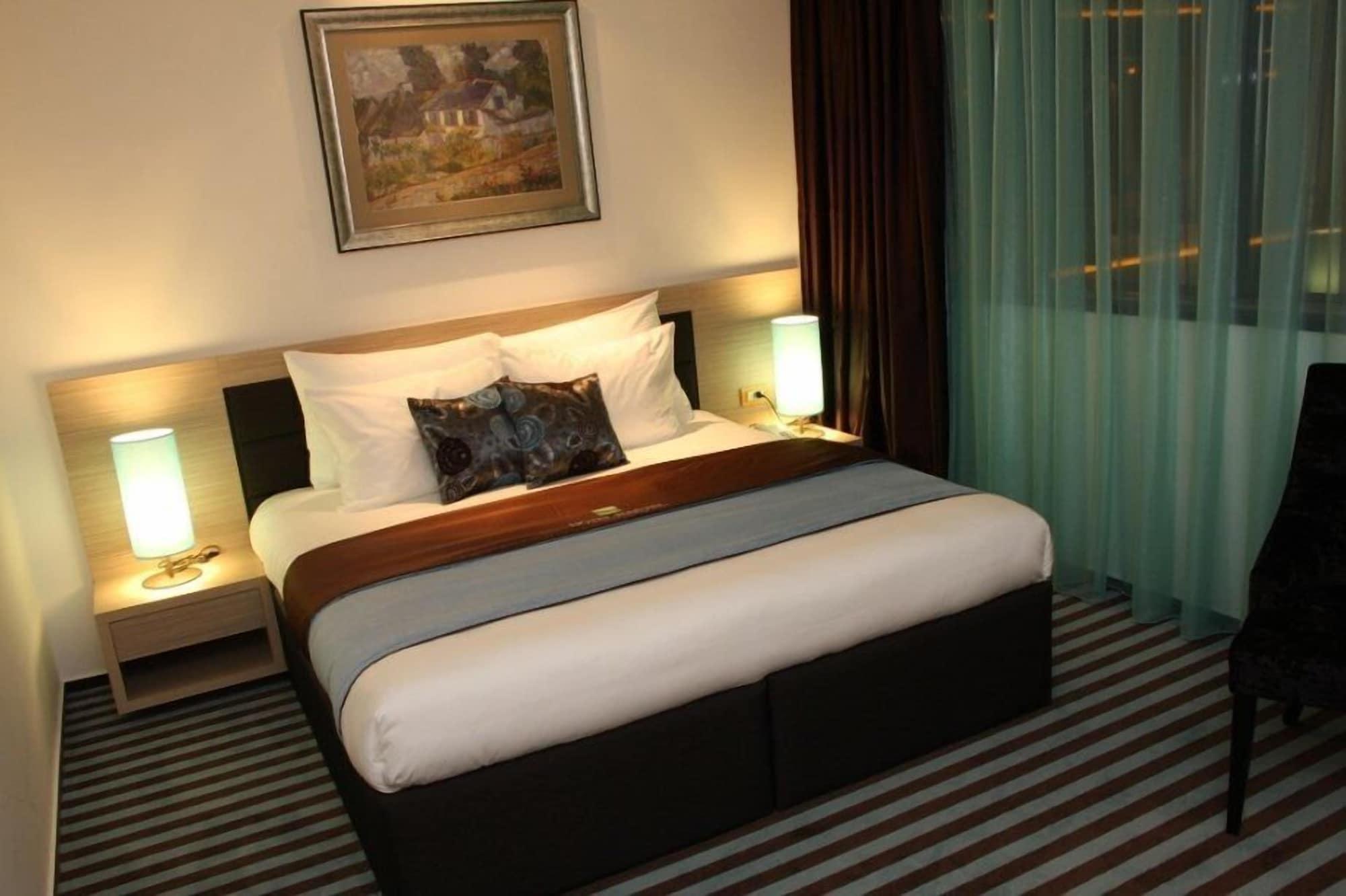 Hotel Nartel Pristina Zimmer foto