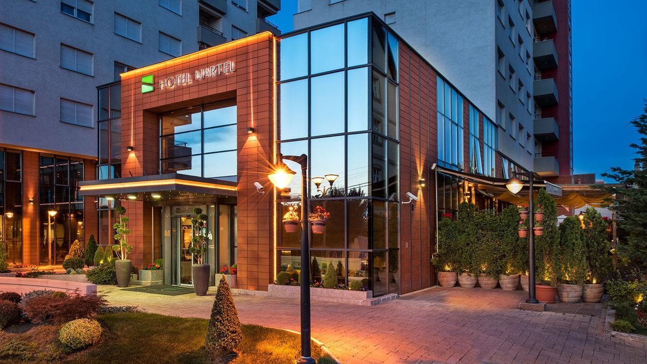 Hotel Nartel Pristina Exterior foto